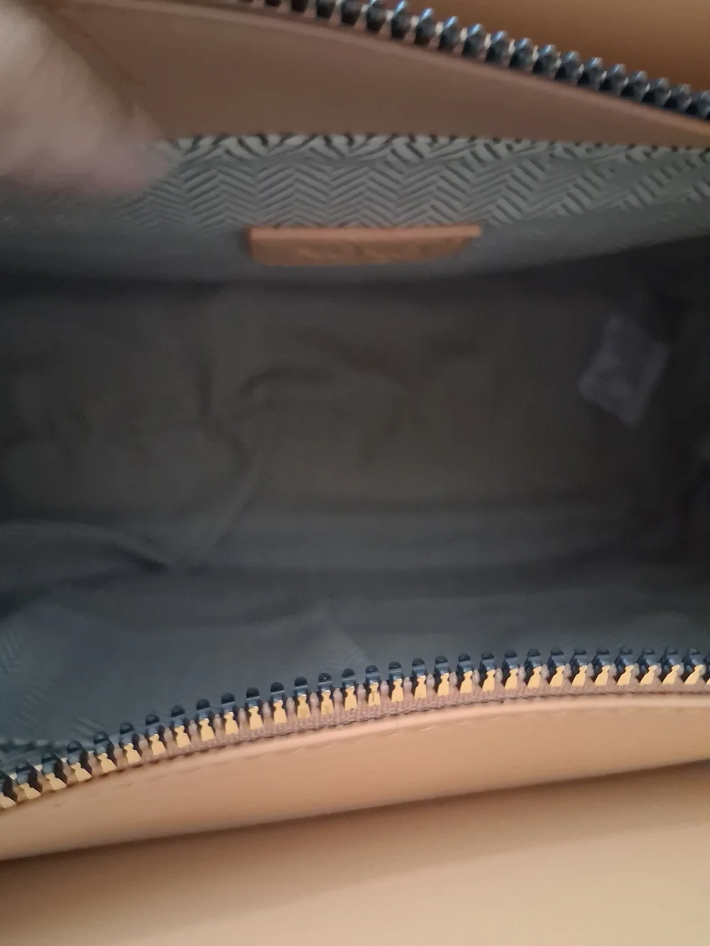 XOXO Pattern Tote Bag in White and Tan - Unbranded